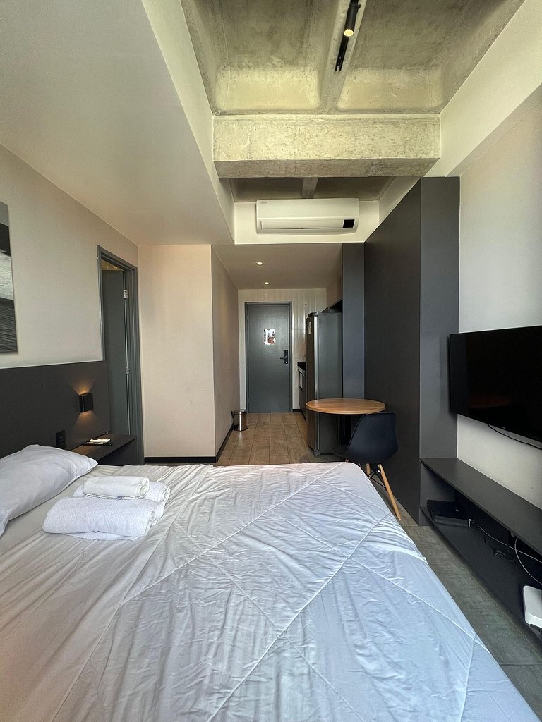 Flat Tolive One #812B