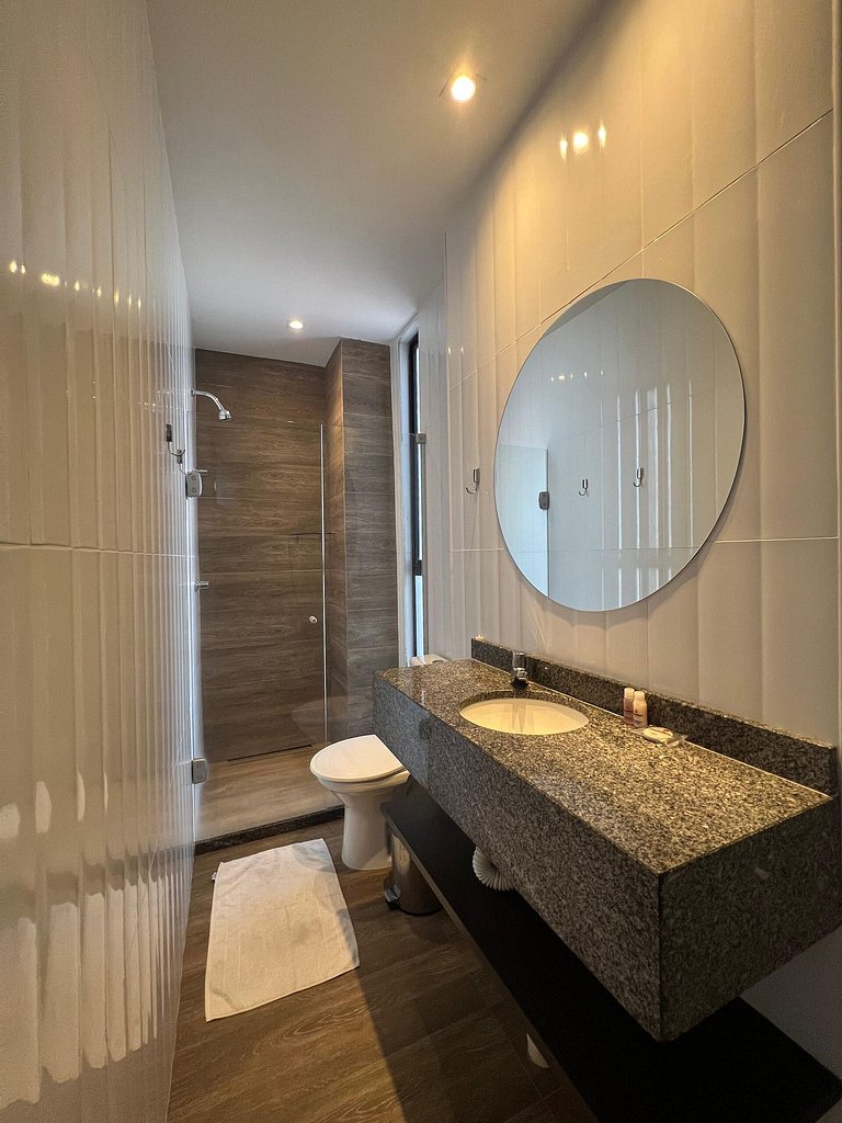 Flat Tolive One #812B